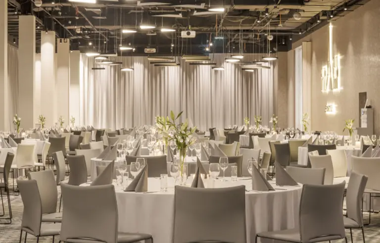 Novotel Poznań Centrum - photo 1