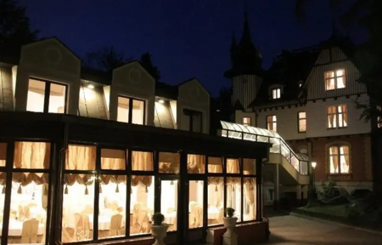 Hotel Szrenicowy Dwór - photo 1