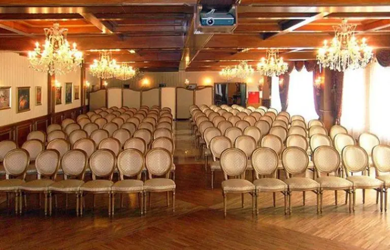 Hotel Restauracja Gala - OBIEKT ZAMKNIĘTY - zdjęcie 1