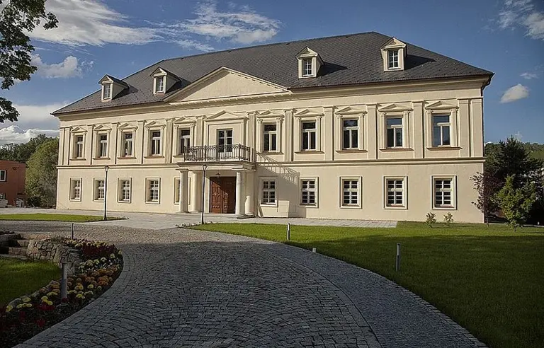 Zamecek Petrovice - zdjęcie 1