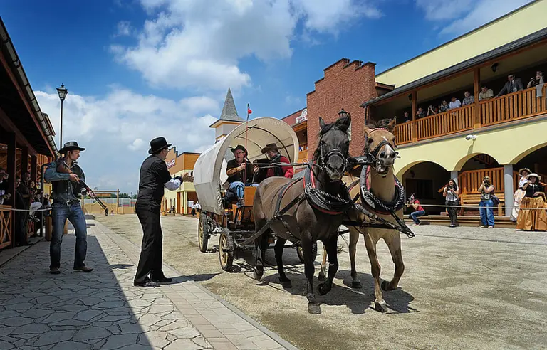 Westernowy Park Rozrywki Miasteczko Twinpigs Żory szkolenia