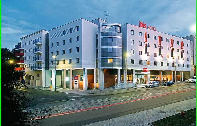 ibis Szczecin - zdjęcie 1