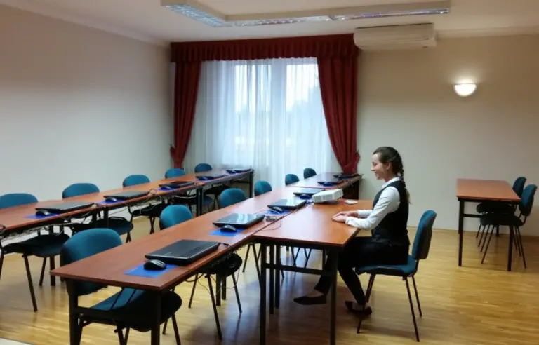 Centrum Konferencyjno-Apartamentowe Mrówka - photo 1