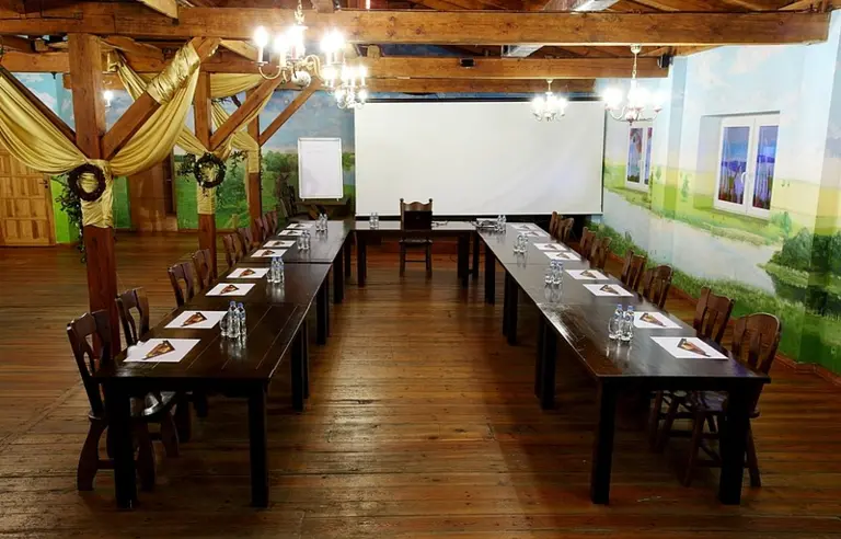 Usługi Hotelowe "17" - photo 1