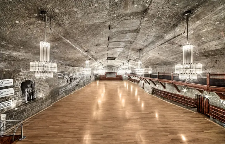 Kopalnia Soli Wieliczka i Hotel Grand Sal - photo 1