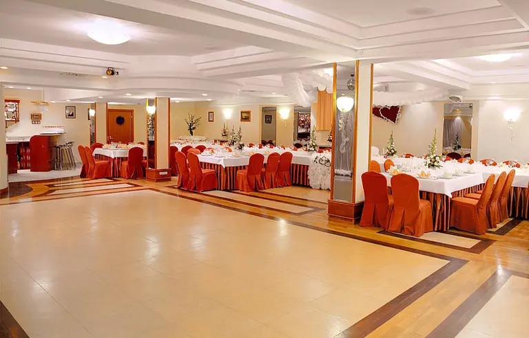 Sala konferencyjno bankietowa B.