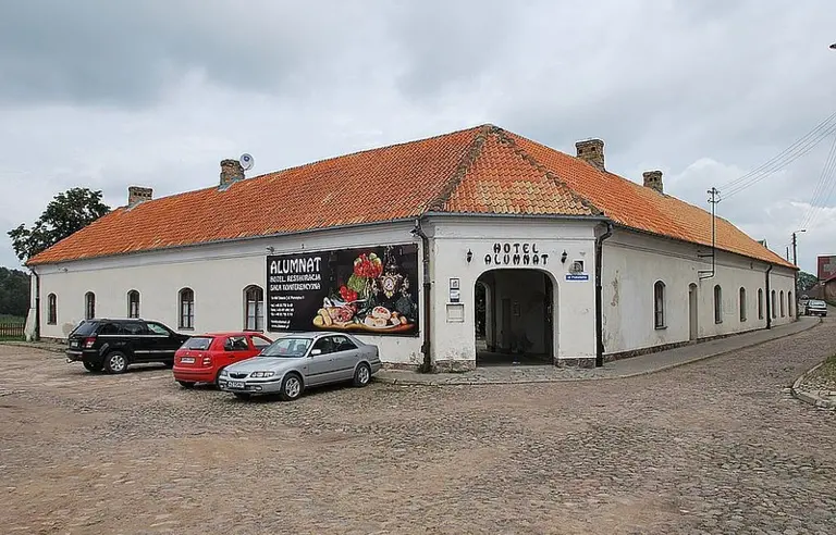 Alumnat Restauracja i Noclegi - photo 1