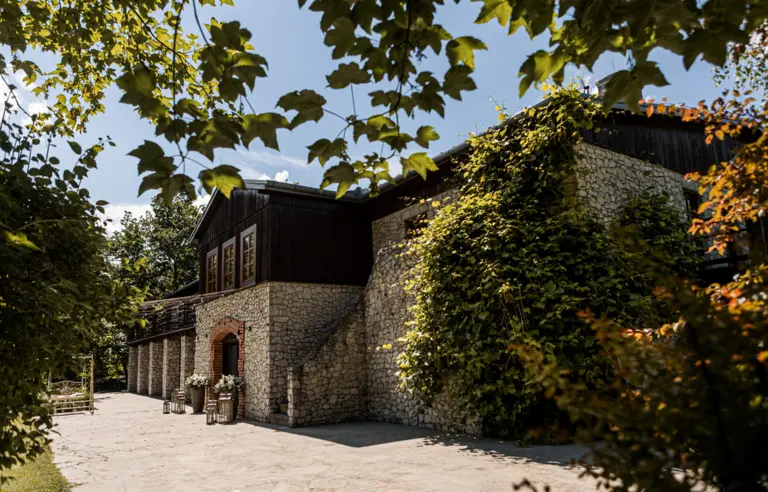 Dwór w Tomaszowicach - photo 1