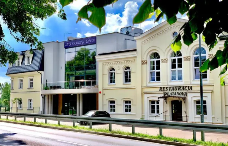 Nadodrzański Dwór - photo 1