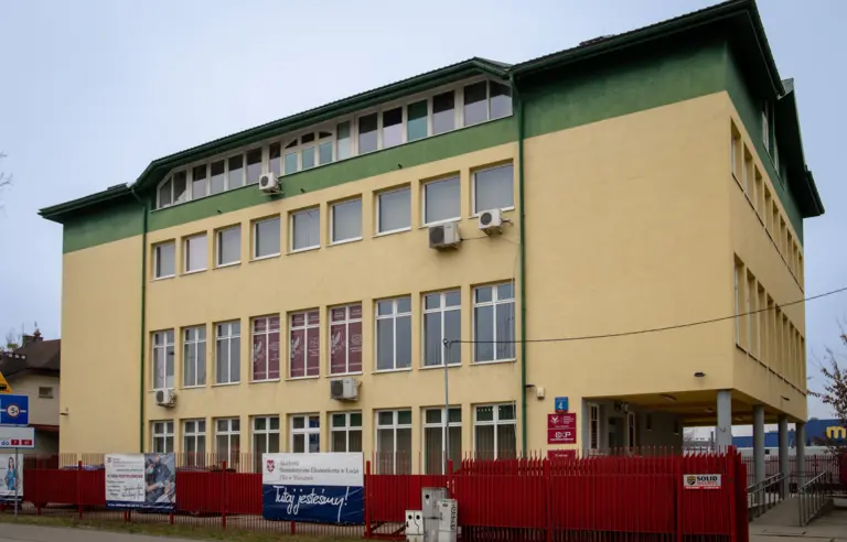 Akademia Humanistyczno-Ekonomiczna w Łodzi - Filia w Warszawie