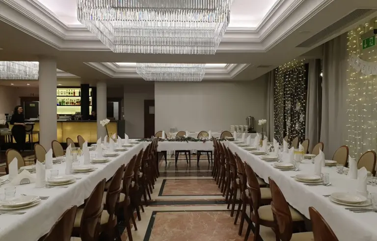 Hotel Akvilon - photo 1