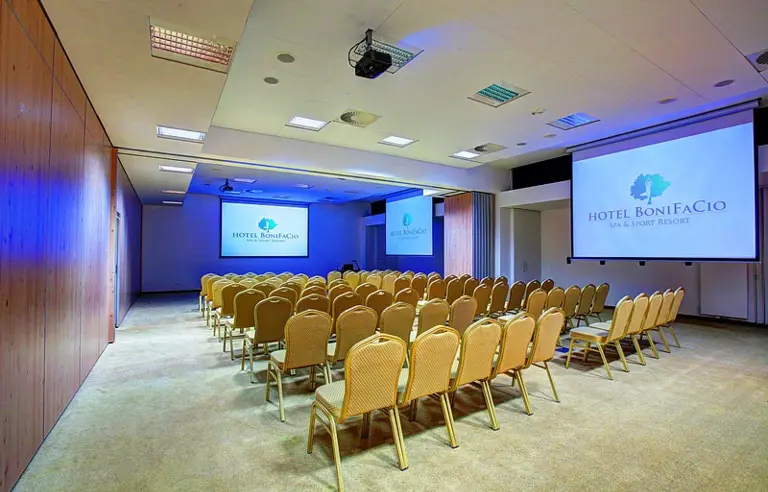 Sala podwójna B+C układ kinowy