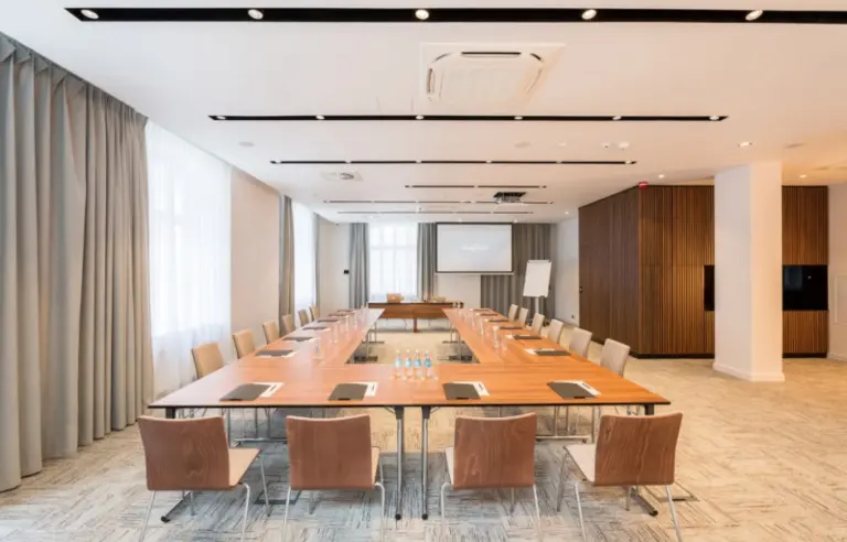 Hotel Grand Ascot - photo 1