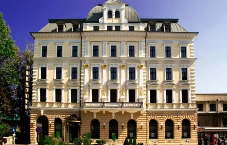 Hotel President - photo 1