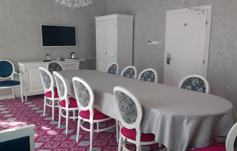 Pałac Domaniowski - photo 1