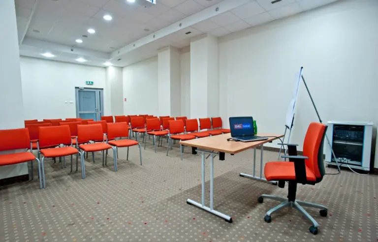 Hotel Dal Kielce - photo 1