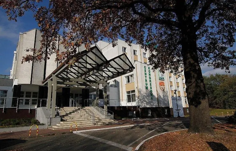 Hotel & Centrum Kongresowe IOR - zdjęcie 1