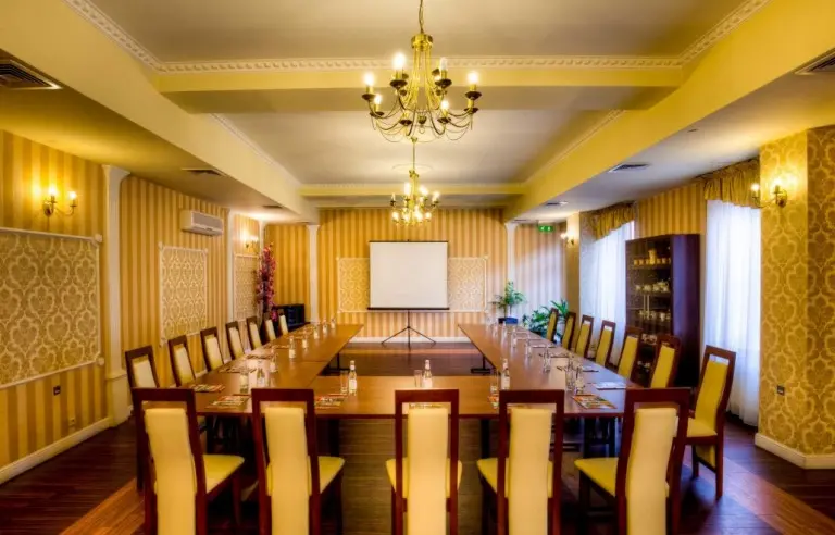 Hotel Aviator Pabianice Sala Konferencyjna Mała