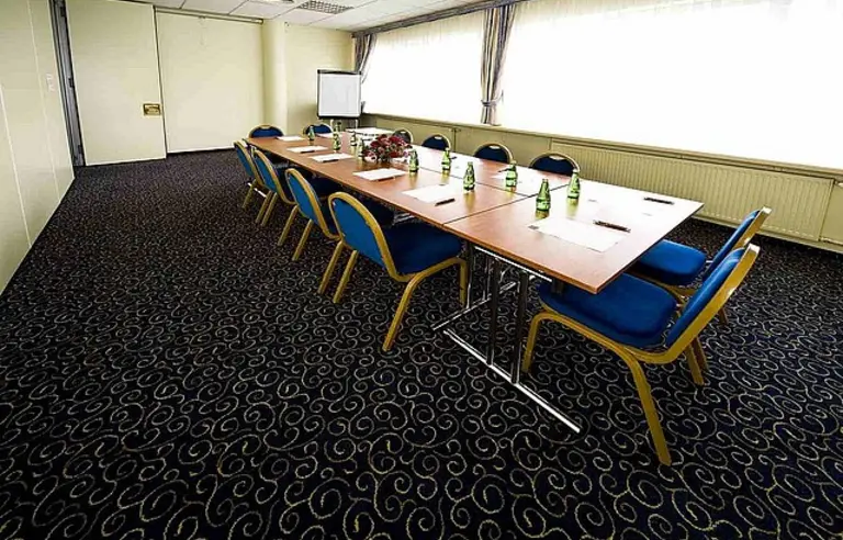 Hotel Boss Centrum Konferencyjno-Szkoleniowe - photo 1