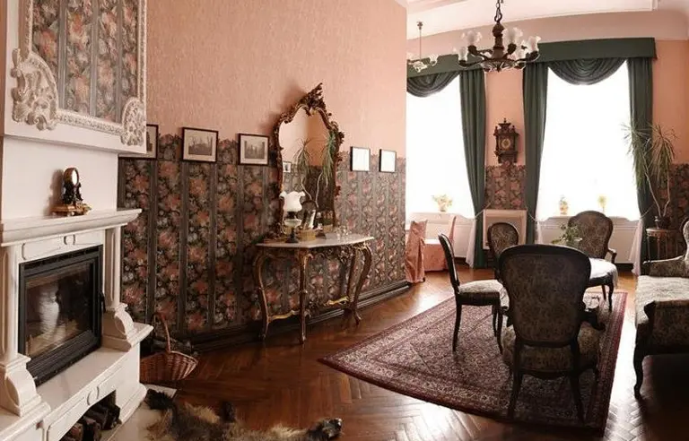 Pałac Piorunów - zdjęcie 1