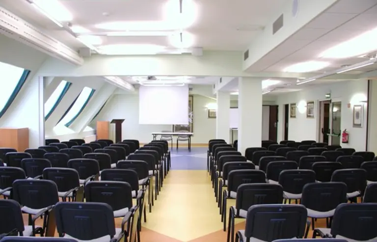 Hotel Piramida Spa & Business - photo 1