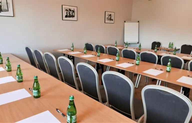 Hotel & Restaurant Garden Olesnica sala konferencyjna