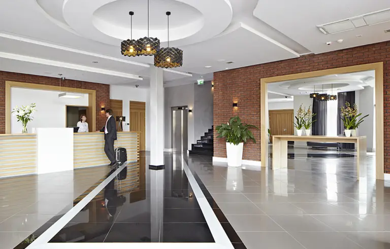 Mercure Wiązowna Brant - lobby