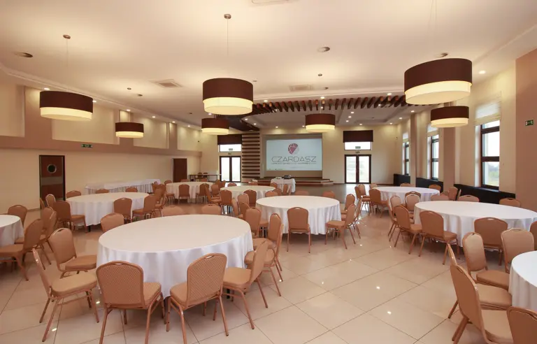 Czardasz- Kompleks Bankietowo-Konferencyjny - photo 1