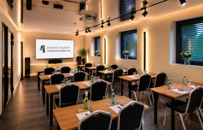 4 Żywioły Falenty Centrum Konferencyjne - zdjęcie 1