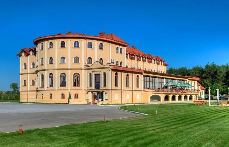 Hotel Królewski (obiekt zamknięty) - zdjęcie 1