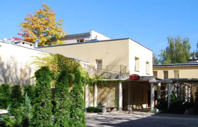 Hotel Trzy Światy - photo 1
