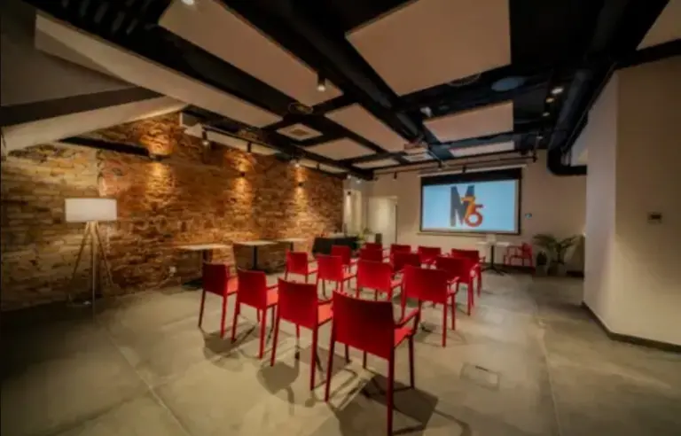 Młody Grochów Bistro & Event Mińska 75 - photo 1