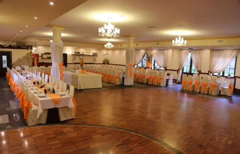 Restauracja i Hotel Na Kamieniu - photo 1