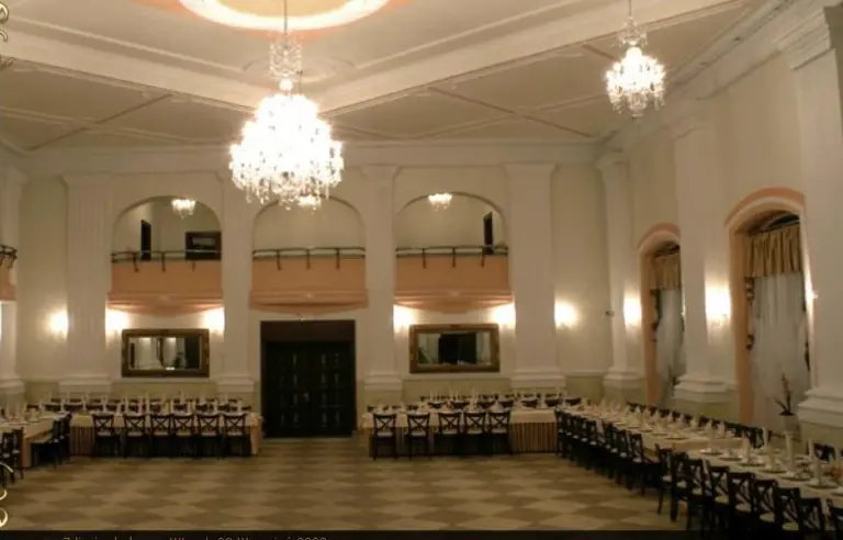 Hotel i Restauracja Adria - zdjęcie 1