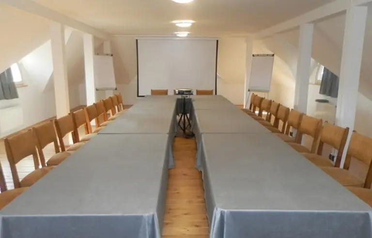 Dwór Strzyżew - zdjęcie 1