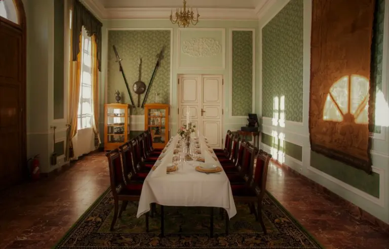 Pałac Sieniawa - zdjęcie 1