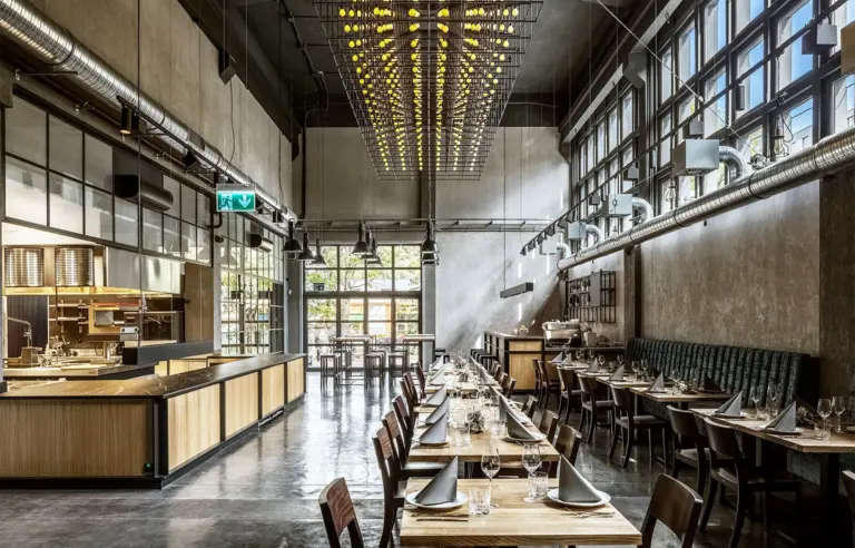 Kuchnia Żoliborz Warszawa wnętrze restauracji