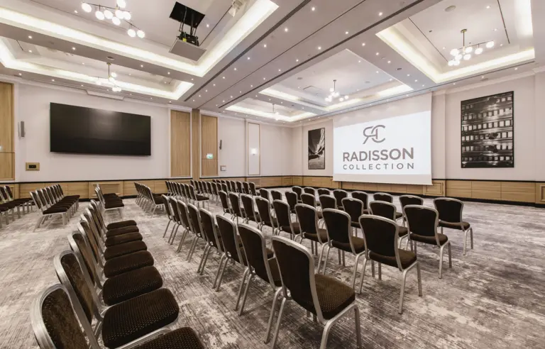 Radisson Collection Hotel Warszawa - zdjęcie 1