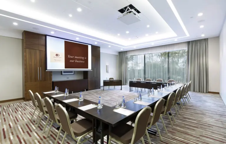 DoubleTree by Hilton Hotel & Conference Centre Warsaw - photo 1