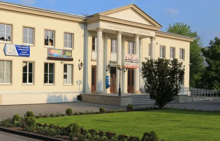 Mrągowskie Centrum Kultury - zdjęcie 1