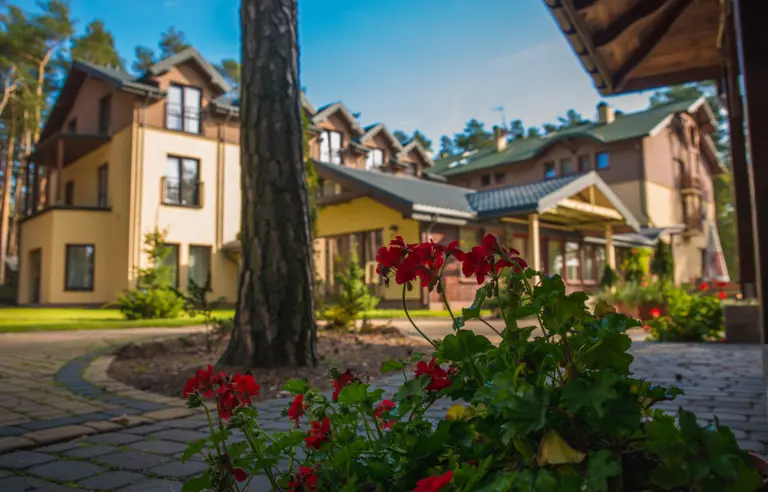 Hotel Restauracja Eljot - photo 1