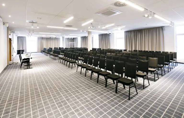 Hotel Altus Poznań - photo 1