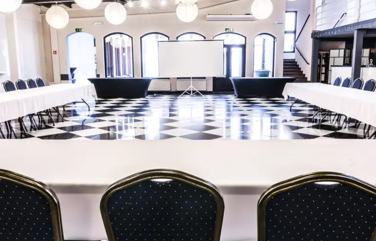 Hotel Opera Tarnowskie Góry - photo 1