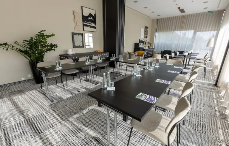 ibis Styles Warszawa Airport - zdjęcie 1