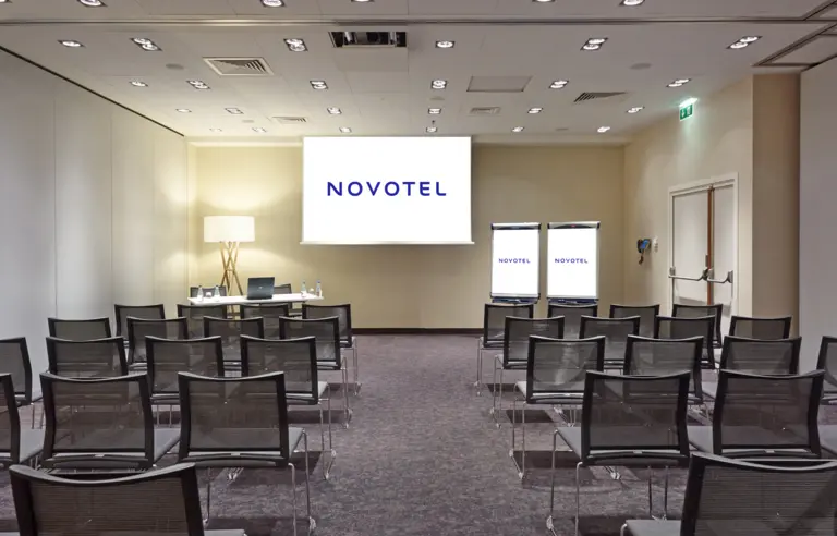 Novotel Warszawa Centrum - photo 1