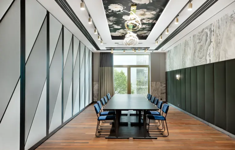 Hotel Moderno - photo 1