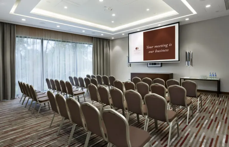 DoubleTree by Hilton Hotel & Conference Centre Warsaw - photo 1