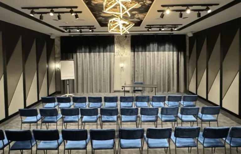 Hotel Moderno - photo 1