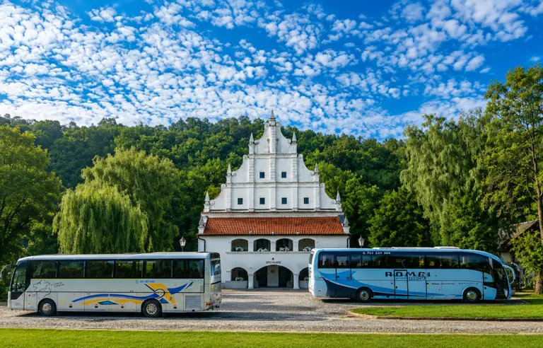 Hotel Spichlerz w Kazimierzu Dolnym – zabytkowy obiekt noclegowy z 1636 roku