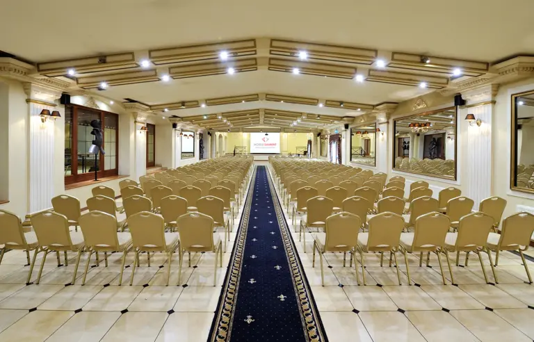 Hotel Diament Arsenal Palace Katowice Chorzów - photo 1